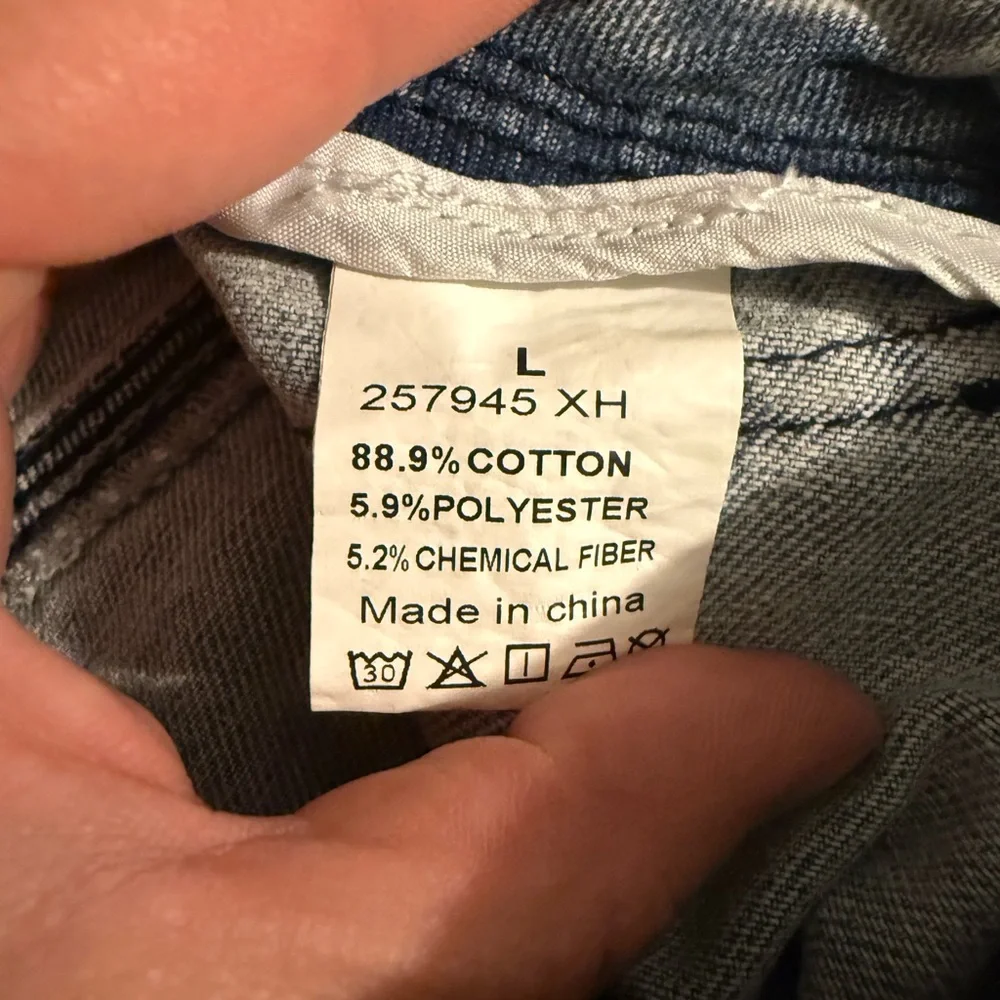 Women’s Flamingals Shorts - Picture 3 of 3